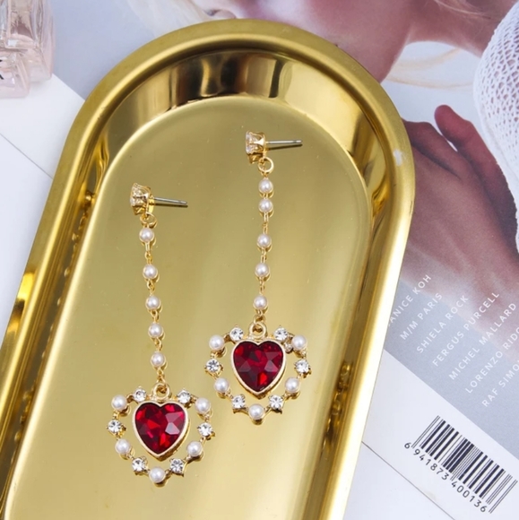 BohemianMermaid Jewelry - 💎NEW💎 PARISIAN HEART DROP EARRINGS